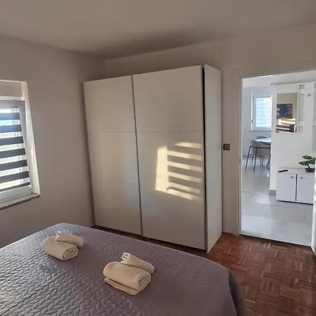 Biba 2 Apartment *